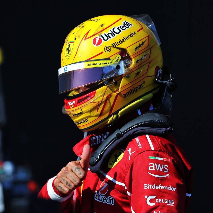 SIR LEWIS HAMILTON AFTER THE RACE 👍