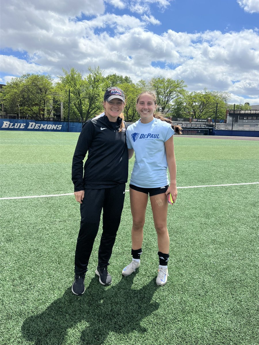 ryleemichalak5's tweet photo. Had an awesome time at the
@DePaulWSOC ID camp this weekend!
Thank you @DPU_OBrien, @Coachroth5 and Coach McKeown for hosting such a great camp! Loved the campus tour and loved the soccer!
@ImYouthSoccer @ImCollegeSoccer @FCW_ECNL https://t.co/xV1QVJCGcK