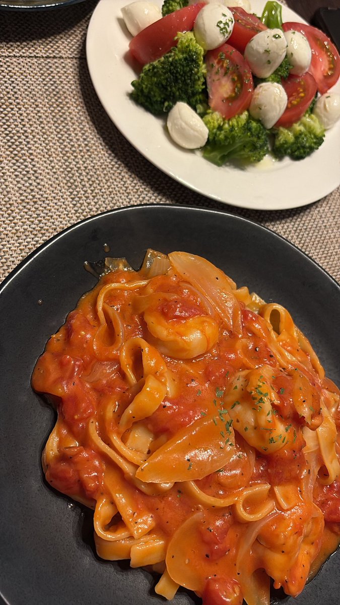 wechiwell's tweet photo. 夜ご飯 https://t.co/2IKd8RHBqA