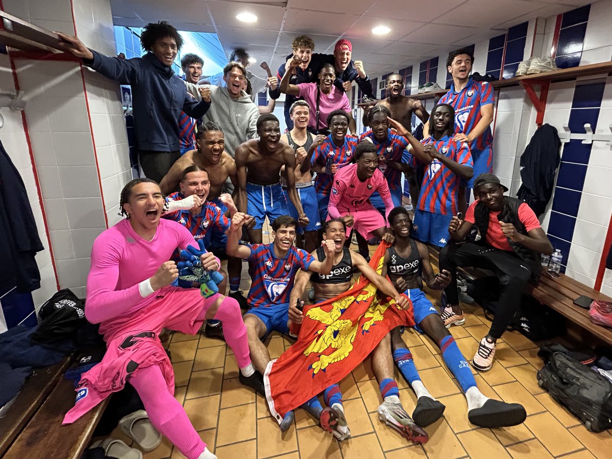 SMCaen's tweet photo. Nos U19 se déplaceront sur la pelouse du @PSG_inside en demi-finale 🏆 

Week-end du 1er juin 📆 

#SMCaen #TeamSMC https://t.co/Su5LDl0DzF