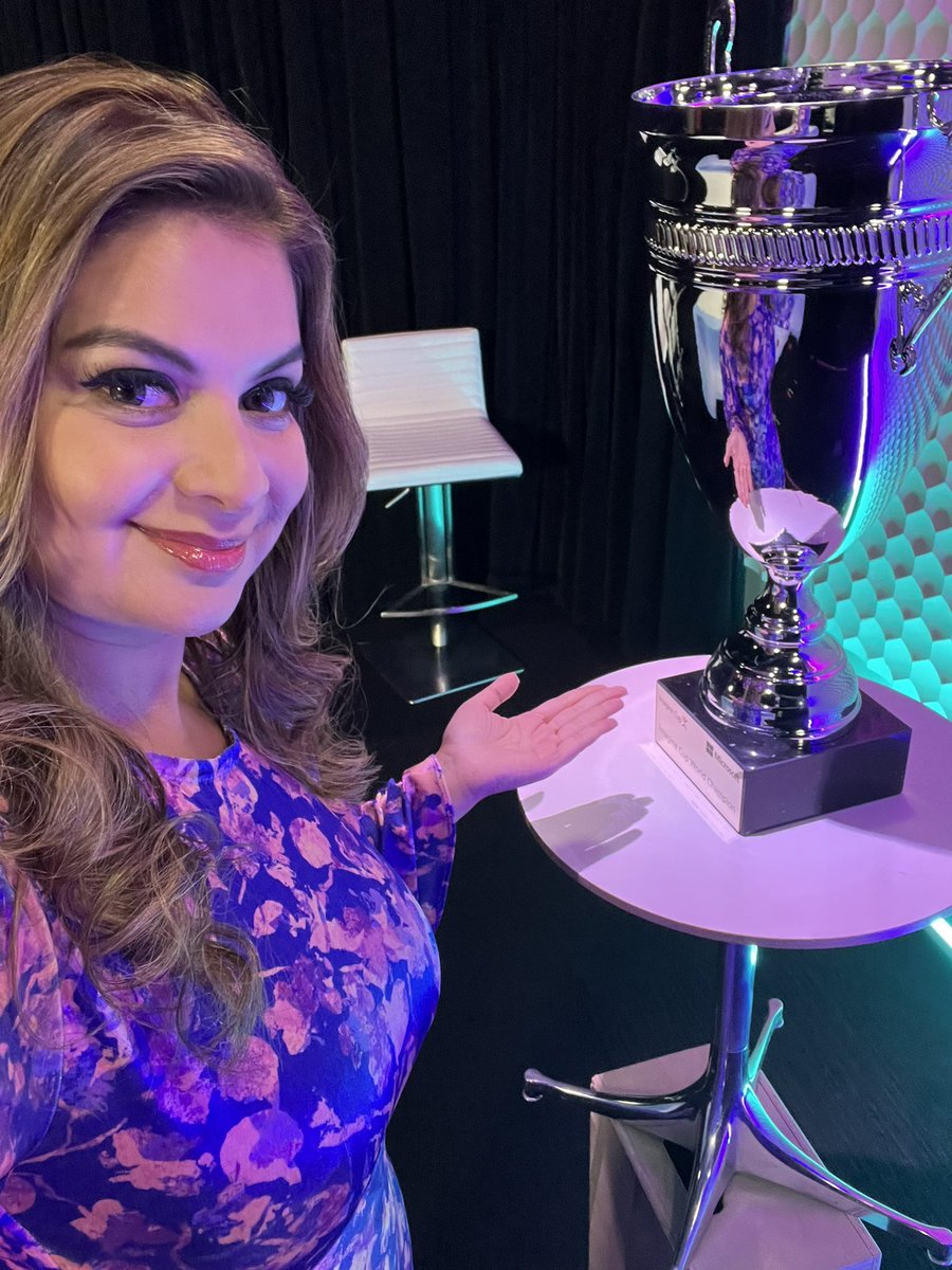 Friends at #MSBuild: 

1. Give yourself LOTS of time to collect your badge. There are metal detectors at the conf center, it’ll take longer than usual

2. Keep up-to-date w/ the session scheduler. LOTS of last min changes 

3. Annie Pearl &amp; I kick off the show Mon at 8:30 am by