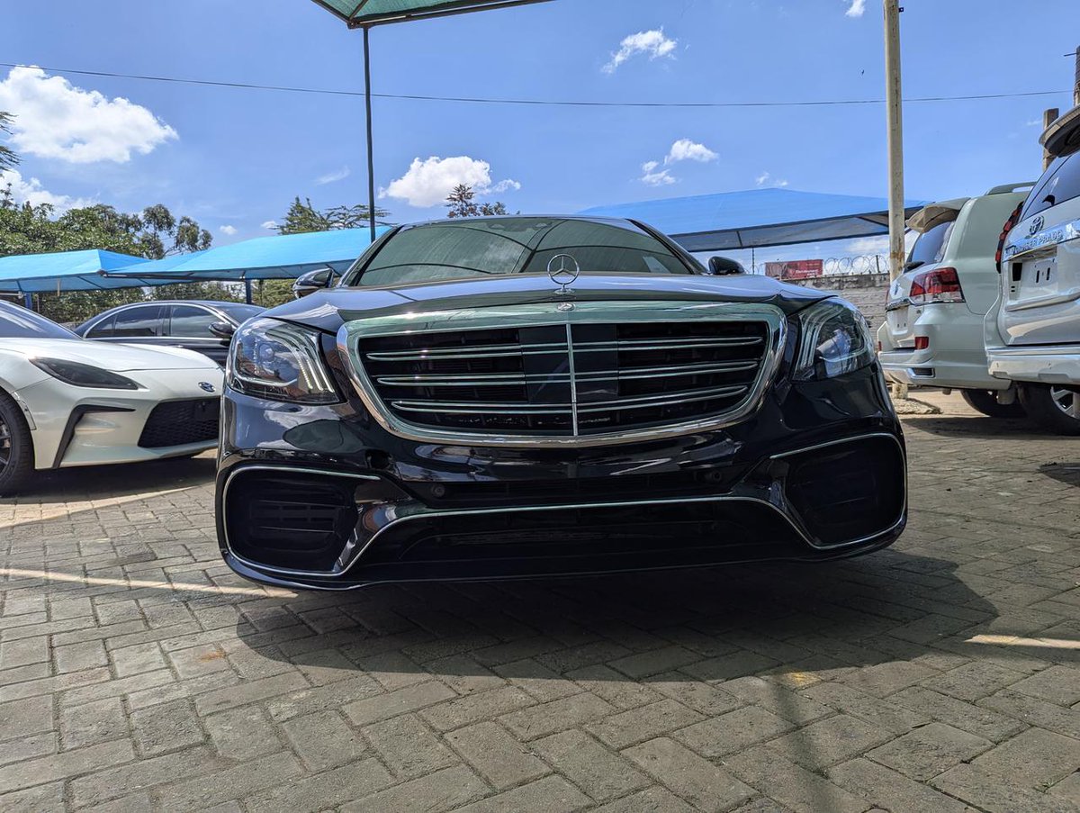 LeograndAuto's tweet photo. 2015 S63AMG 
577 horsepower
Double sunroof 
All adjustable seats with heating and cooling 
Under thigh rear seat support
Facelift
8.2M

0790726424 https://t.co/JBjNHvto3K