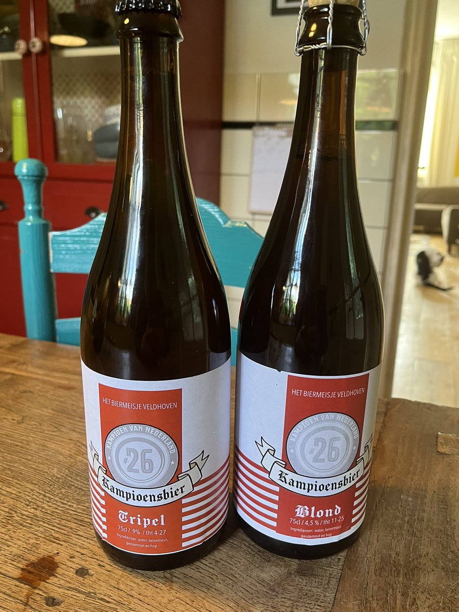 Nu kan het!  Kampioenen!!!  #26 #proost <a href="/psv/">PSV</a>’ers  🔴⚪️