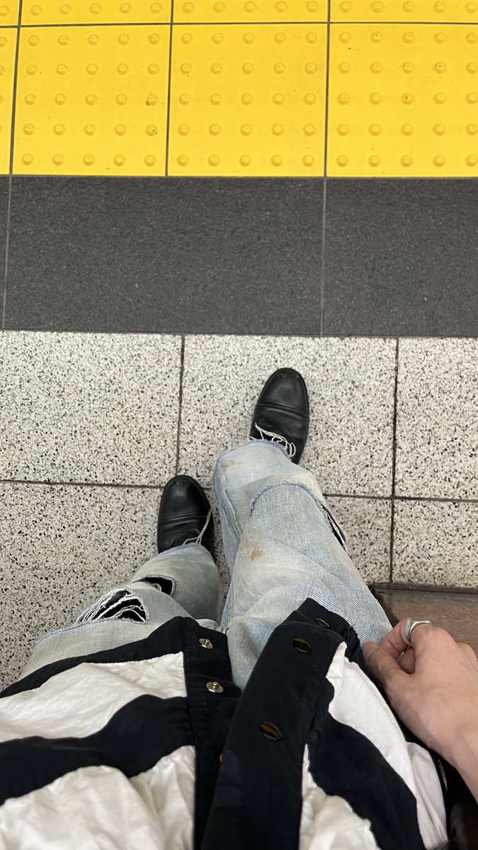0 (@iv0xxx) on Twitter photo 