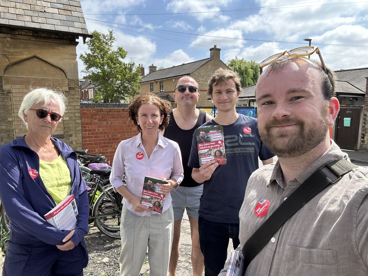 Brad Baines (@bradtbaines) on Twitter photo Fantastic to be back out talking with residents in Iffley Fields this morning with <a href="/AnnelieseDodds/">Anneliese Dodds</a>
Great to hear about what matters to local people and how we can be ambitious for our city. #onyourside #labourdoorstep Fantastic to be back out talking with residents in Iffley Fields this morning with <a href="/AnnelieseDodds/">Anneliese Dodds</a>
Great to hear about what matters to local people and how we can be ambitious for our city. #onyourside #labourdoorstep