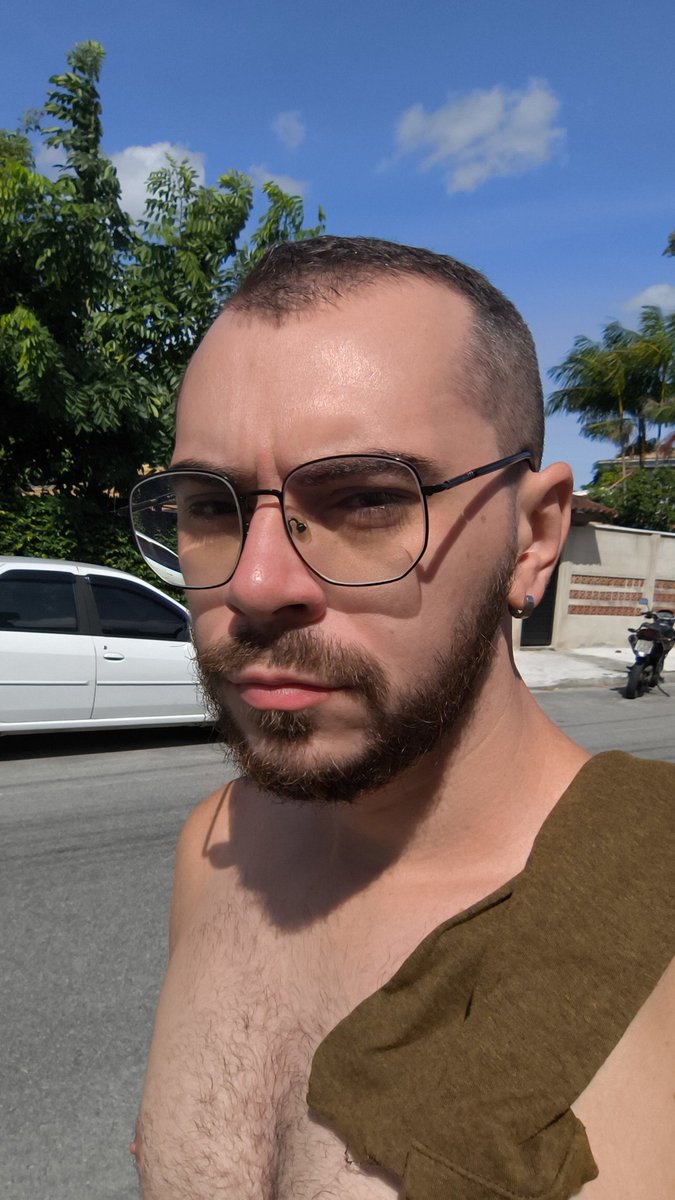 Cara de macho alfa dms