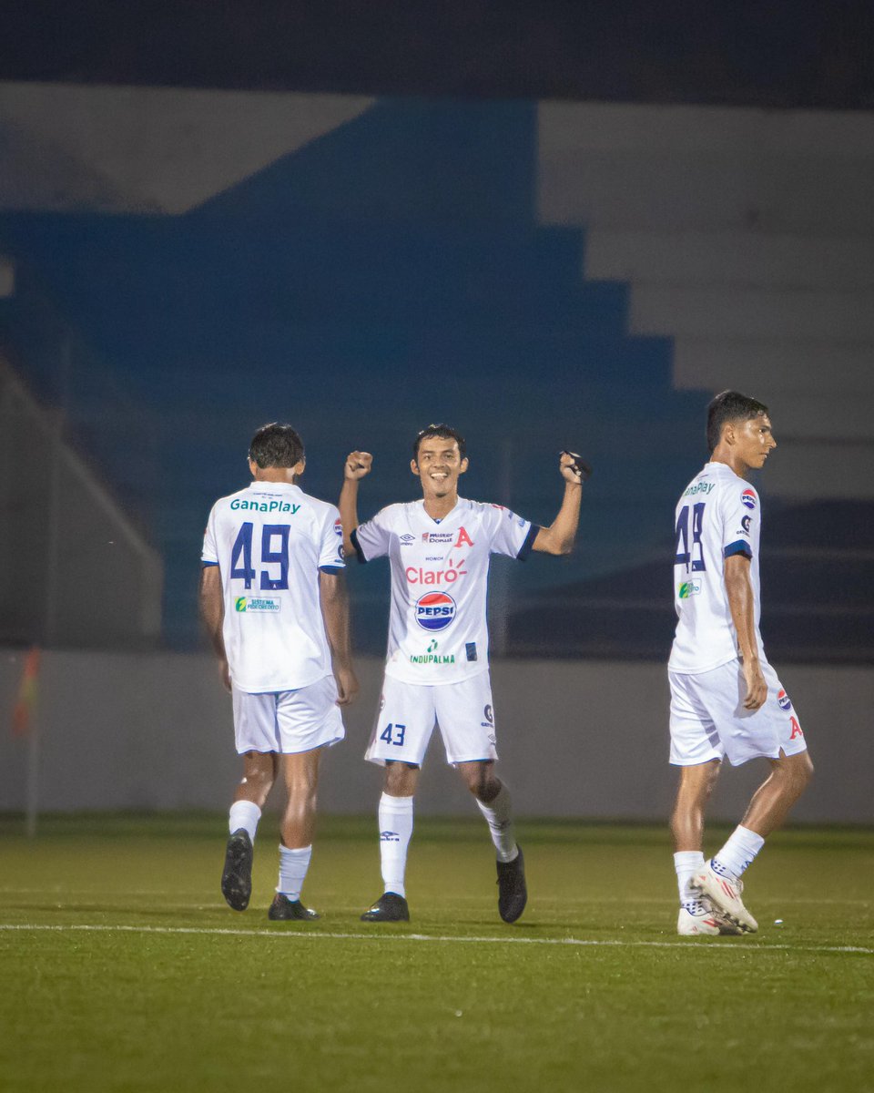 #Reserva l Esa HERMOSA 🤩 sensación de estar en una final, no te la quita nadie. ⭐️

¡VAMOS MUCHACHOS! 🏆