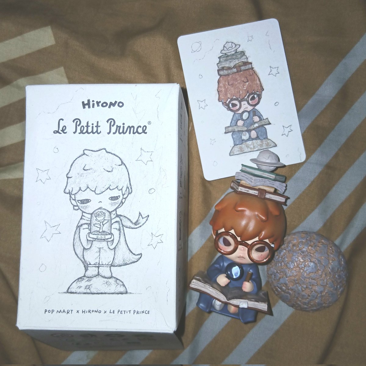 wts want to sell 
hirono the geographer ( la petite prince ) masih lengkap semua incl foil card perintilan dll 
165k udah include biaya adm GAZ BELI 😙😙😙☝️☝️☝️☝️