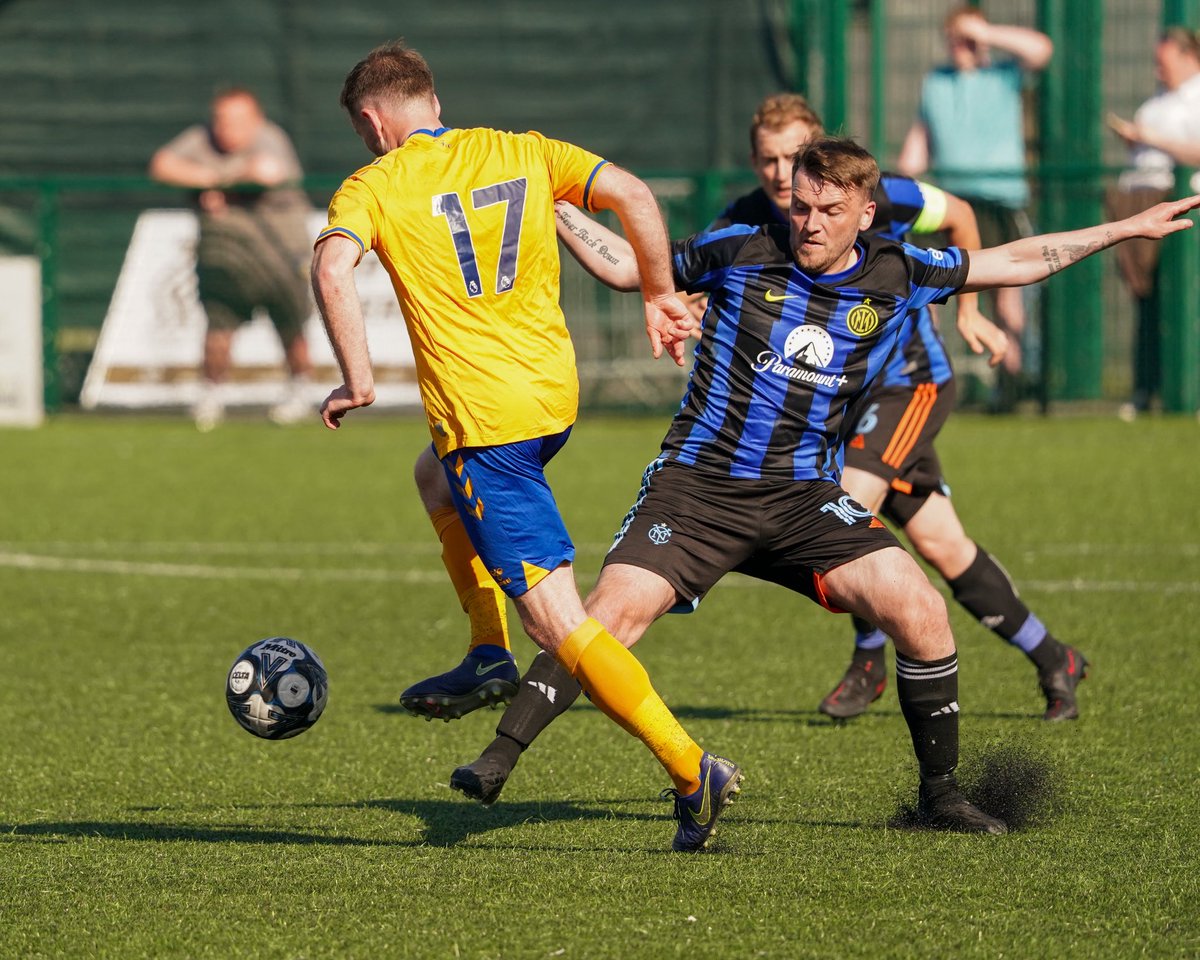 Nick Gerrard (@nickgerrard) on Twitter photo Couple of sets from <a href="/CheshireLinesFC/">Cheshire Lines FC</a> v <a href="/BRNESCFCLFL/">BRNESC FC</a>
<a href="/lpoolfl/">Liverpool Football League</a> LIVERPOOL FOOTBALL LEAGUE CUP FINAL
<a href="/SFTO_pod/">โฝ๏ธ๐Straight From The Off๐ โฝ๏ธ</a> <a href="/OffThePark_/">OffThePark</a> <a href="/outside_box_14/">Outside The Box</a>
#Liverpool #Grassroots #Football 1/2 Couple of sets from <a href="/CheshireLinesFC/">Cheshire Lines FC</a> v <a href="/BRNESCFCLFL/">BRNESC FC</a>
<a href="/lpoolfl/">Liverpool Football League</a> LIVERPOOL FOOTBALL LEAGUE CUP FINAL
<a href="/SFTO_pod/">โฝ๏ธ๐Straight From The Off๐ โฝ๏ธ</a> <a href="/OffThePark_/">OffThePark</a> <a href="/outside_box_14/">Outside The Box</a>
#Liverpool #Grassroots #Football 1/2
