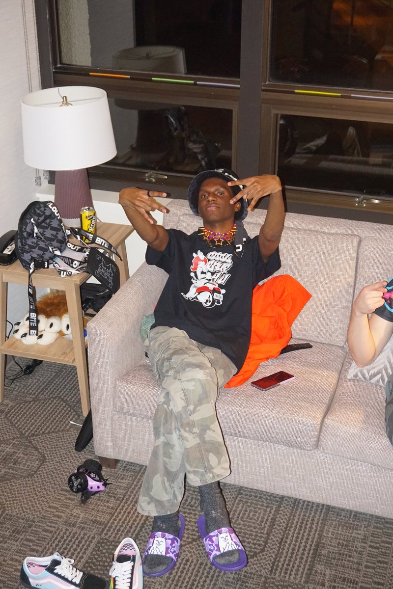 UsikuDev's tweet image. Crazy what a year of HRT can do 🎉