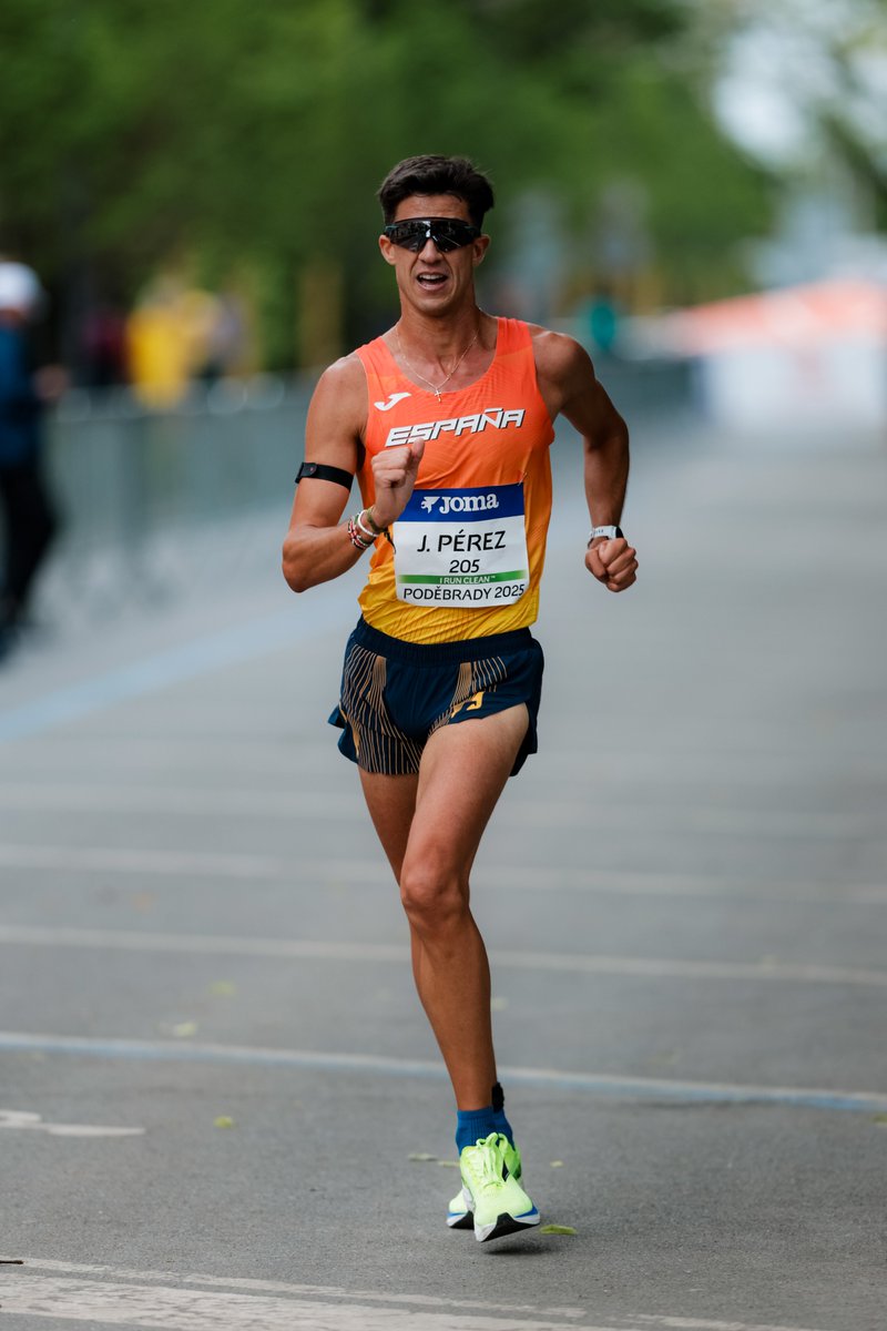 Liderados por un MARAVILLOSO <a href="/PaulMcGrathinho/">McGrath</a>

Hace dos años fue 5º ... hoy 1º #Podebrady2025 ... y por medio ya acumula una 🥈 europea

Haciendo muy bien los deberes ... lo tiene TODO 🔝

Llevando al equipo a lo más alto, al ORO EUROPEO🥇

ENHORABUENA👏👏👏👏

#EspañaAtletismo