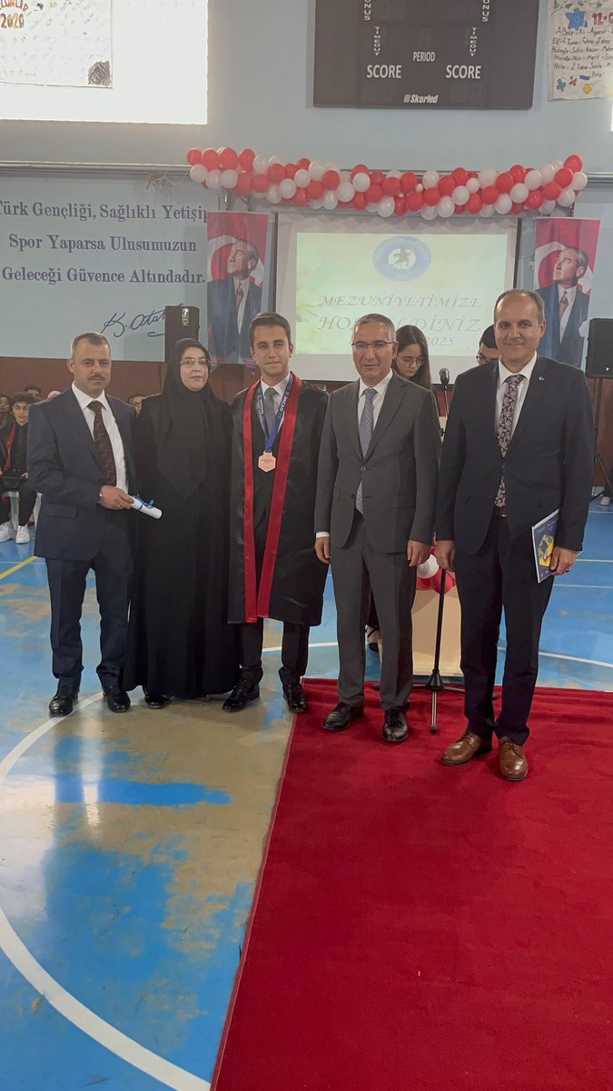 Brezilya'da düzenlenen 59. Mendeelev Kimya Olimpiyatı'nda bronz madalya kazanan öğrencimiz Ömer Faruk ÖZDEMİR'i tebrik ediyor, başarılarının devamını diliyoruz. <a href="/tcmeb/">Millî Eğitim Bakanlığı</a> <a href="/Yusuf__Tekin/">Yusuf Tekin</a> <a href="/meb_ogm/">Ortaöğretim Genel Müdürlüğü</a> <a href="/h_ibrahim_topcu/">Halil İbrahim TOPÇU</a> <a href="/MemAnkara/">Ankara İl Millî Eğitim Müdürlüğü</a> <a href="/kocakysr/">Yaşar Koçak</a> <a href="/pursaklar_ank/">T.C. Pursaklar Kaymakamlığı</a> <a href="/PursaklarMem/">Pursaklar İlçe Mem</a> <a href="/mustafakilicgil/">Mustafa Kılıçgil</a>