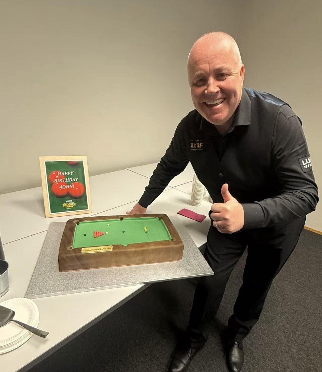 Vics_Snooker's tweet photo. Birthday celebrations in Finland with John Higgins

Fifty today 🎂 https://t.co/kqTSNdYSui
