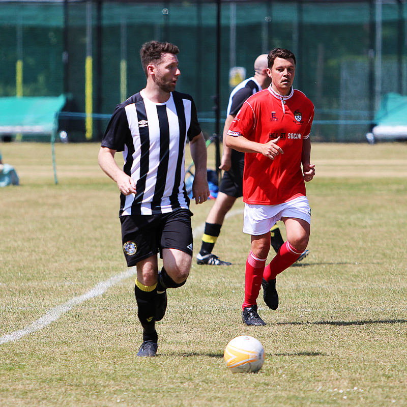 GresfordFC's tweet photo. A fantastic afternoon of football and fundraising! ❤️

See all of the photos from today’s game between Gresford Athletic Legends and @LegendsWrexham on our website. 📷⤵️