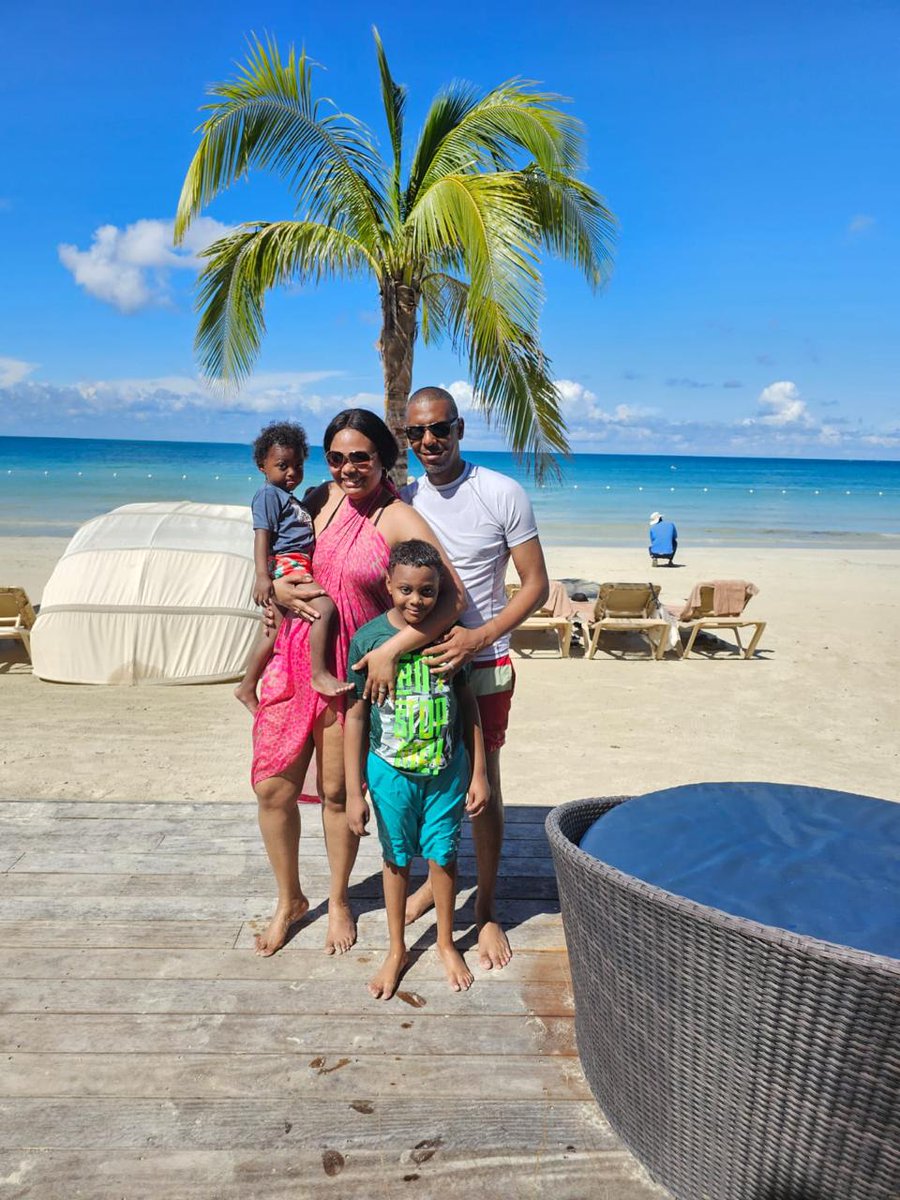 Dwayne Vaz tweet media