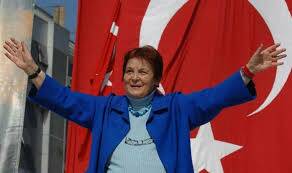 In09174949Inan's tweet photo. Türkan Saylan Hocamızın ölüm yıldönümünde saygı ve özlemle anıyoruz. Mekanı cennet ruhu şad olsun. https://t.co/2oAll7jpoO