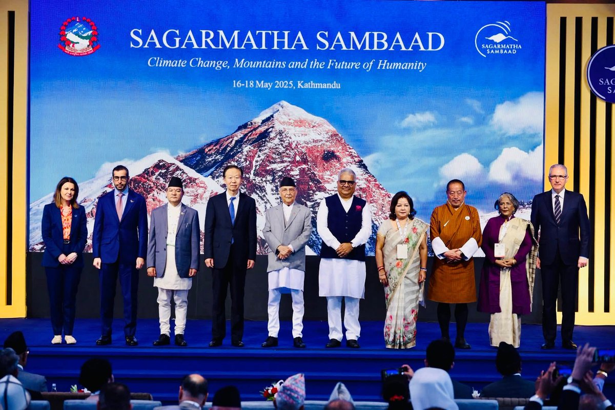 ain_shahi's tweet image. जलवायु परिवर्तन, हिमाल र मानव भविष्य” विषयमा केन्द्रित पहिलो संस्करणको सगरमाथा संवाद सफलतापुर्वक सम्पन्न भएको छ। सहभागिता र समर्थनका लागि सबैमा हार्दिक आभार । facebook.com/share/12KgL9tT…