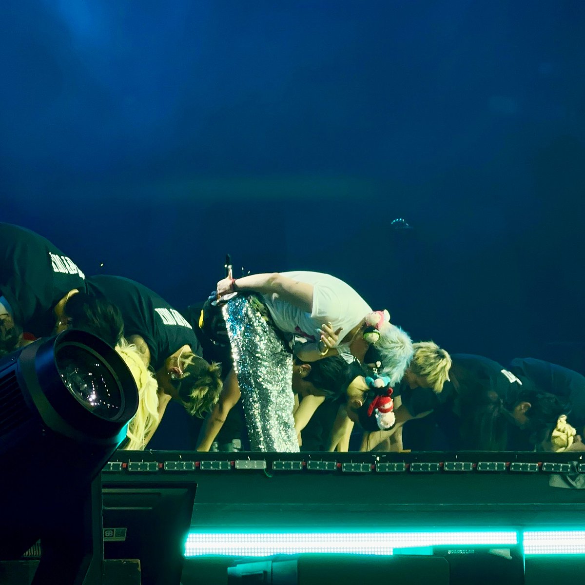 themoon___stars's tweet photo. Some things never change. Like his 90° bow, from his pre-debut days to the man he is today. The way he shows appreciation to those who have loved him unconditionally is truly special.
You are deeply loved, @IBGDRGN, not only as the boy named #KWONJIYONG but also as #GDRAGON, the man who shaped his own destiny. Thank you for existing in my lifetime.
No words can describe the emotion of seeing you happy, free, and doing what you love. I'm always here.
Our story will never end because I will still support you in another lifetime.

It is our promise of UNTIL WHENEVER.