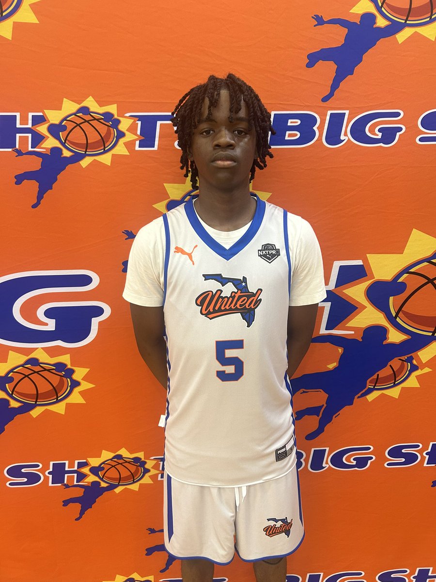 BigShotsGameMVP's tweet photo. #BIGSHOTS #CarolinaOpen 
14u 
North Florida United- 47
Luke Powell- 15 
Kivory Jones- 14 

Team Dynamic- 24 https://t.co/AUT49AJEZ9