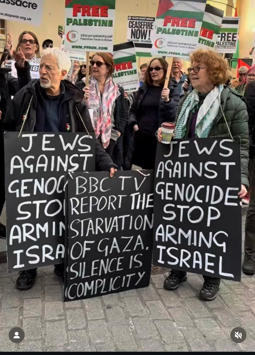 Shadow banned for reporting racist! 🌻🌻🌎💙🌈🌈🌈 tweet media