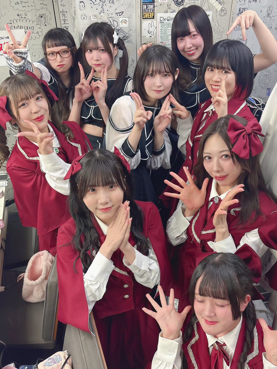 hiiro_moe's tweet photo. 【集団GIG vol.17】ありがとうございました❣️集団さんとキスエクのバンドセット2マン🫶
サイノーさんの演奏も素晴らしくて、とても熱量の高いライブになったと思います🥹楽しかった〜！！

キスエクまだまだ聴いてもらいたい曲がたくさんあります！集団さんまたよろしくお願いいたします☺️✨ https://t.co/j8nqezYFgD