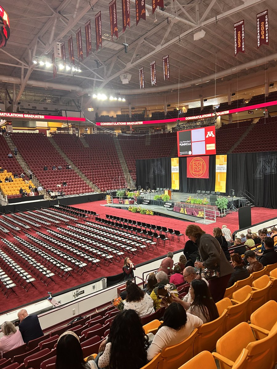 Mdigi29Mike's tweet photo. #UMNCLA GRAD PROUD https://t.co/7lhq2ZJXdc