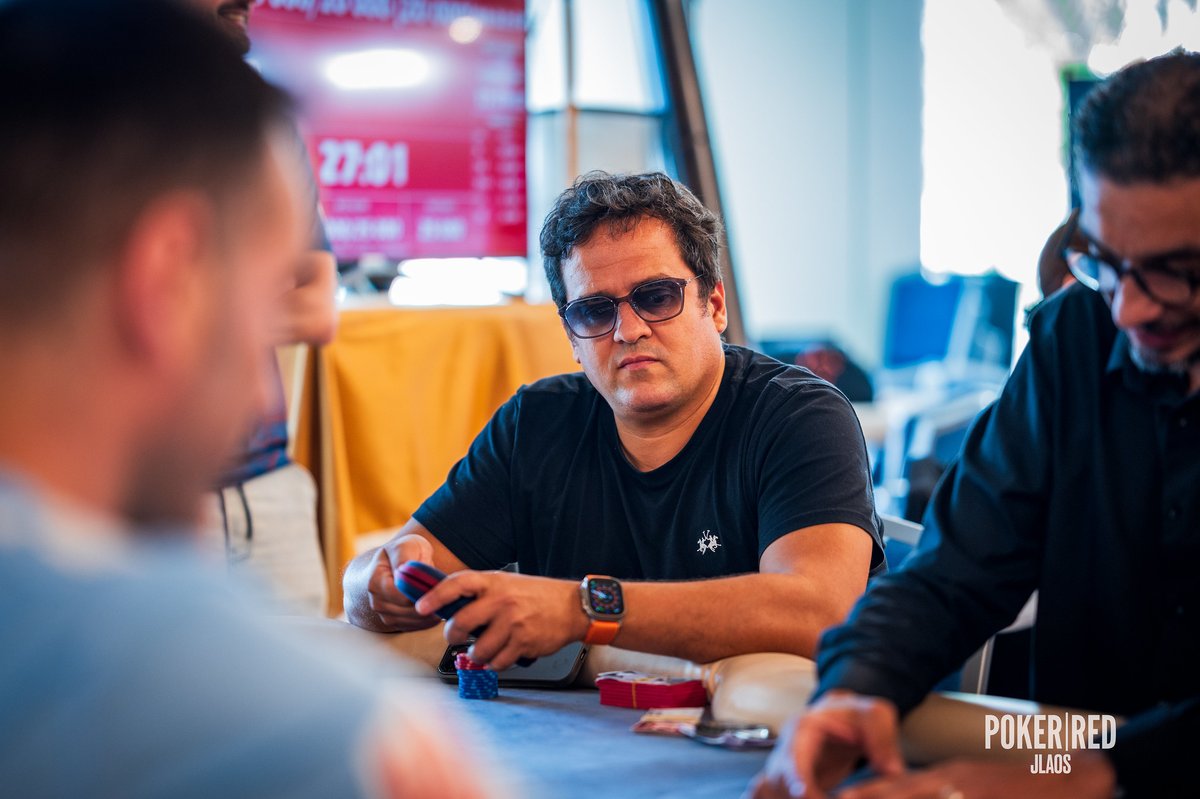 ¡Jorge 'ElListoRC' Martínez se apunta la baja de Tarik Abassi!
MAIN - NIVEL 22 - 10k / 20k - 20k Ante
#SIXERSTanger <a href="/SixersPoker/">SIXERS - ¡BARCELONA del 20 al 26 de OCTUBRE!</a> <a href="/sportium/">Sportium</a> <a href="/ListoPokeRC/">ElListoRC</a> 
poker-red.com/node/153638