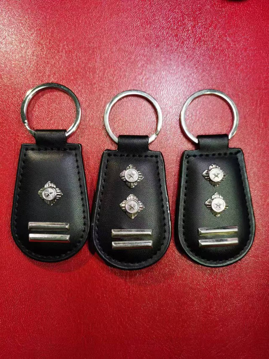 手里还有一部分钥匙扣，清仓捡漏，10元一盒，10盒全国包邮