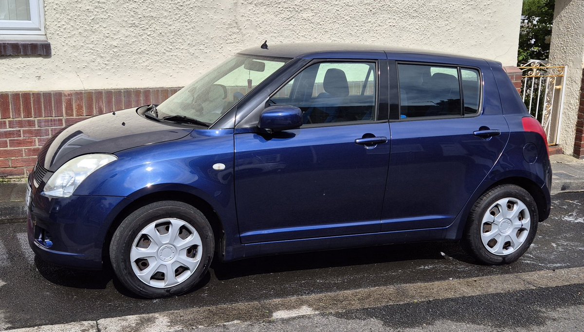 TomCan42's tweet photo. Went to get another car today the last one was on its way out so got this one now a suzuki swift https://t.co/uNXcbaBqmN