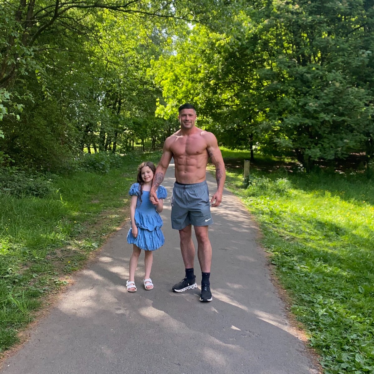Nice walk around tandle hills with my girls ♥️ #tandlehills