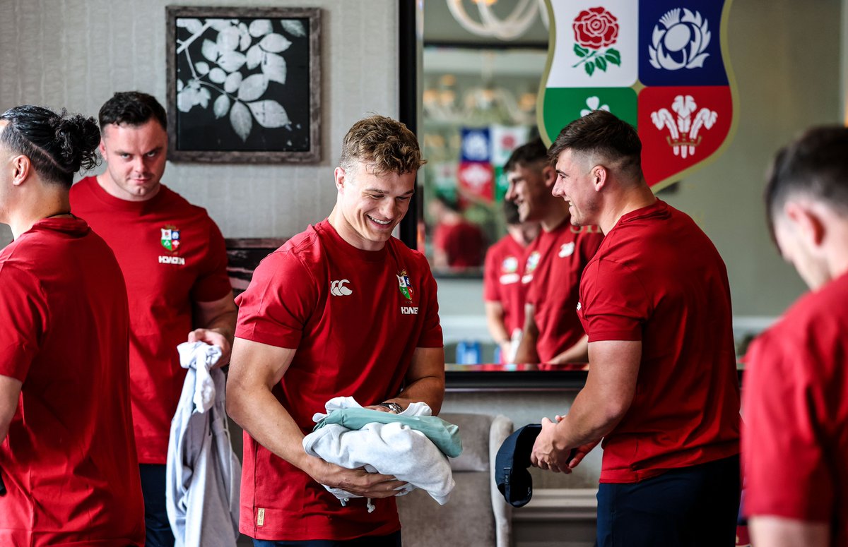 lionsofficial's tweet image. Good vibes only on day one! 🙌

#Lions2025 #WeGoBeyond
