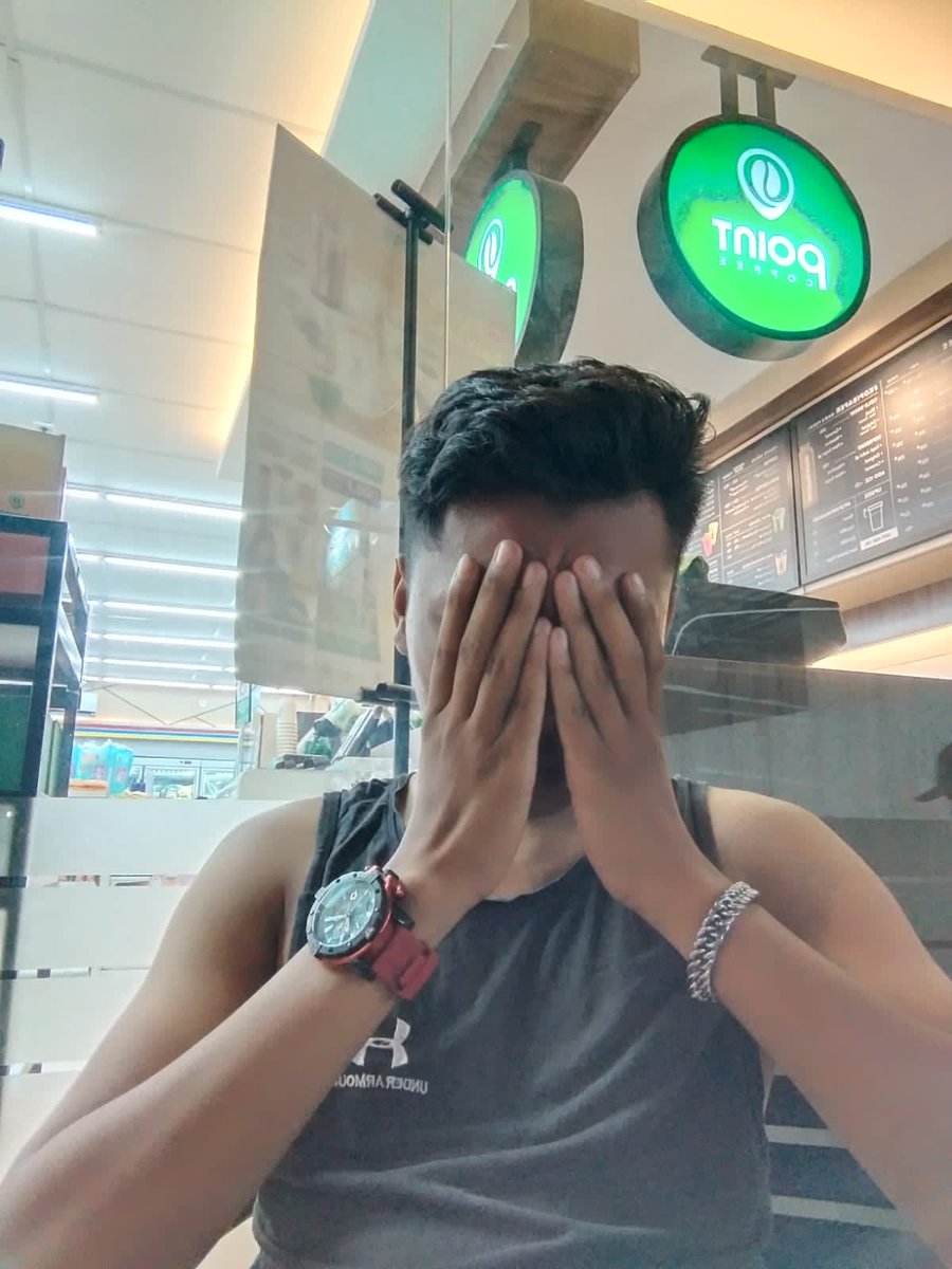 Katanya jejak digital nggak bisa di hapus yaa??? 
Btw aku besok nyaleg gays, 
Siapa tau ada yg mau SS dulu postinganku di persilahkan yahh😅