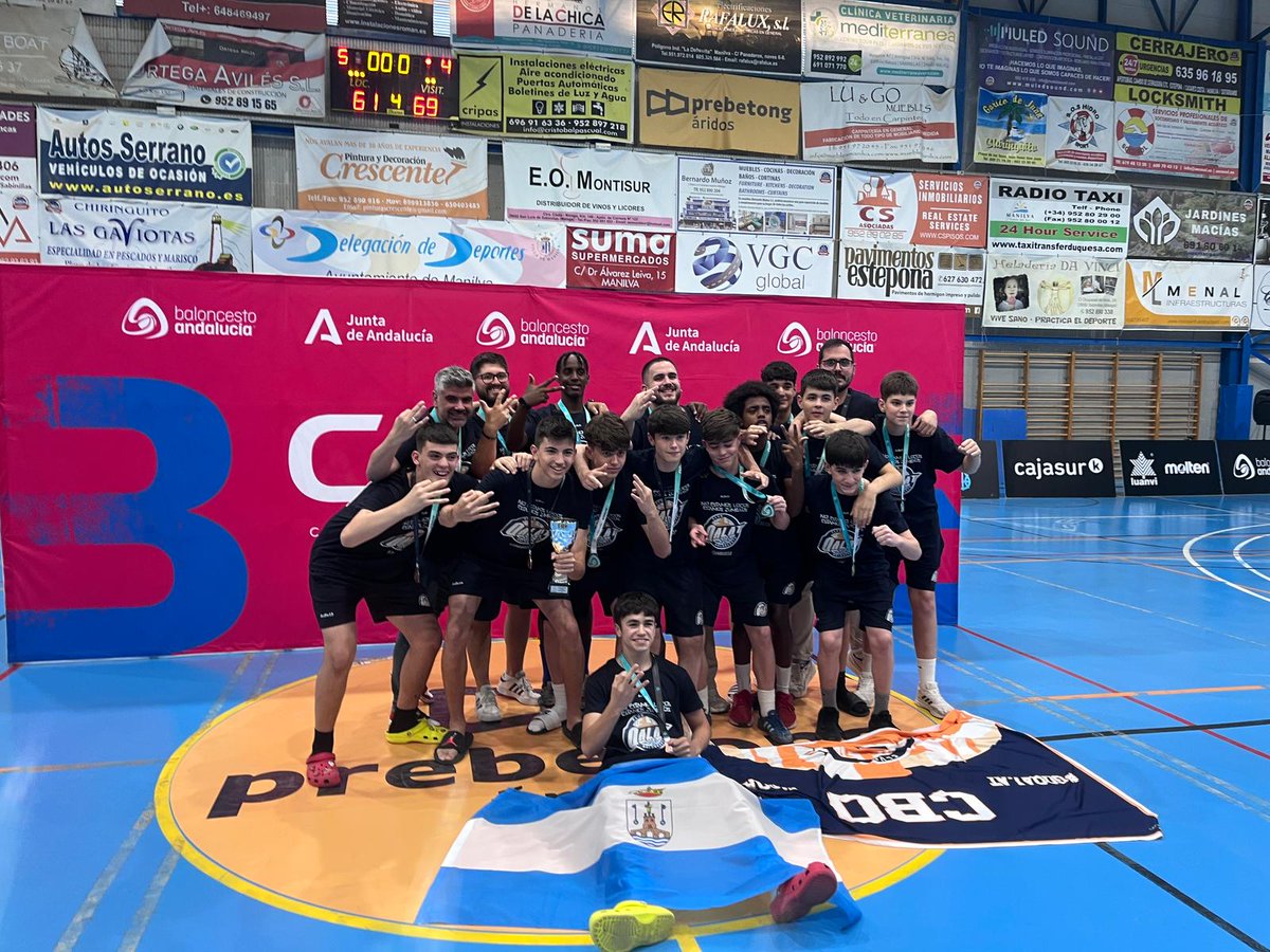 TERCEROS DE ANDALUCÍA, AL CAMPEONATO DE ESPAÑA.
El Infantil Masculino logra la victoria ante Fundación Granada y consigue un hecho histórico para el Club Baloncesto Qalat, MEDALLA DE BRONCE en el Campeonato de Andalucía Infantil.