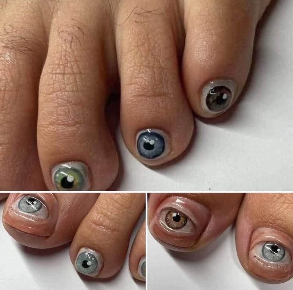 Who in their wildest weird dreams would ever think, "You know what my feet need? Creepy eyeballs staring up at me!"
Like, why?!?!? I stumbled across this foot-freakshow pic, and now I’m passing the cursed image to you! You’re so welcome! 😣😂😫