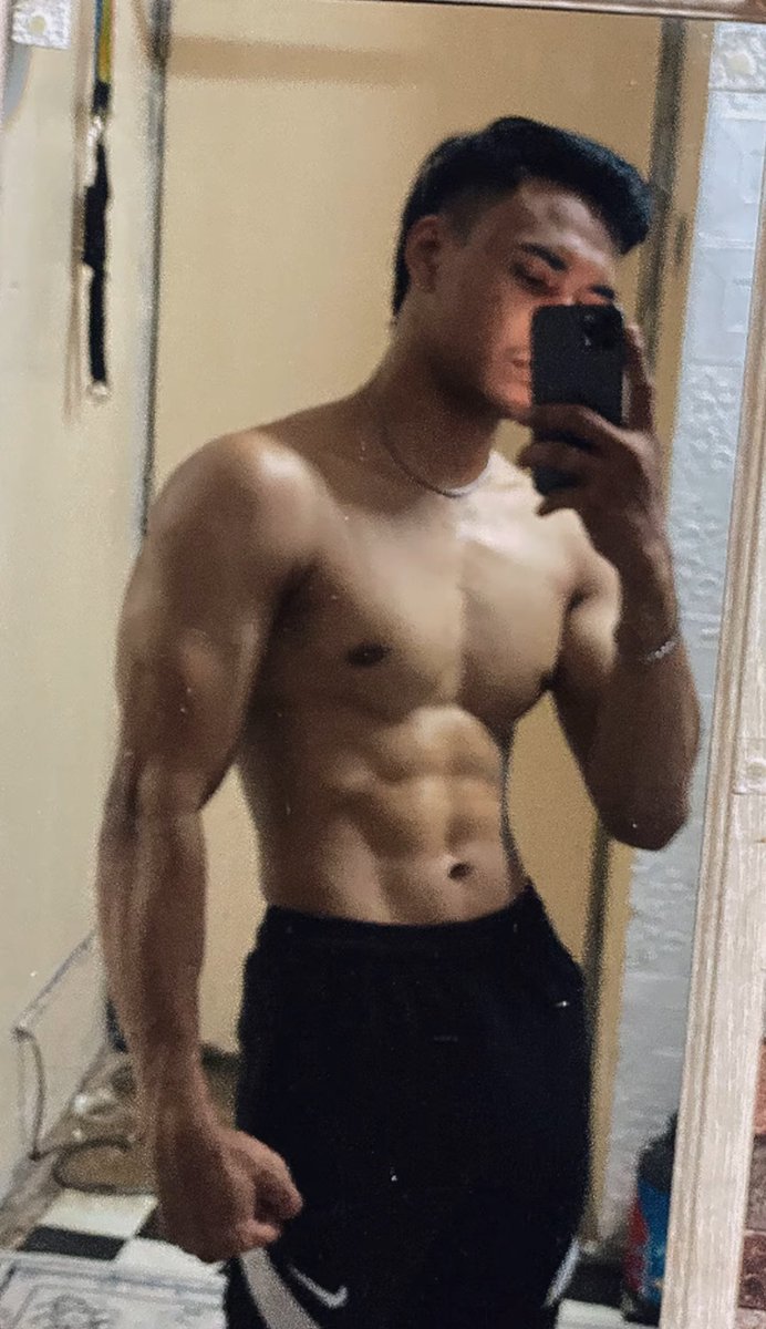 💪🏻asian muscle worshiper 🥵 (@hottieebb) on Twitter photo 