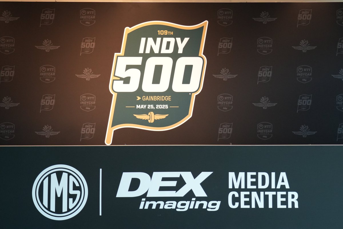 StealthPhotog's tweet photo. Almost time for the #Fast12 whos going to be on Row 1?
@IMS @IndyCar @ApexIndyCar @SpeedwayPagoda #Indy500Qualifying #indy500 #Indycar #ThisIsMay https://t.co/v3YLHYcXUV