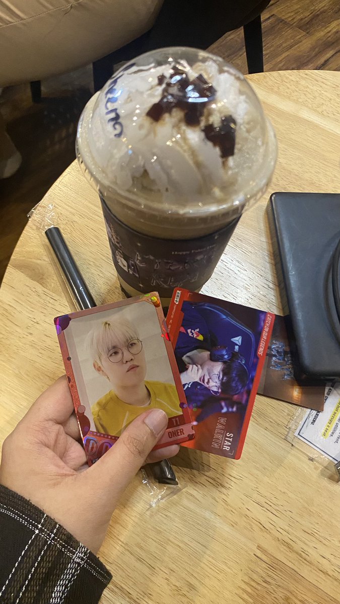 yunqigirly's tweet photo. I'm happy naka attend ulit ako ng cse pero esports nakakamiss at nakakatuwa dami ko nakita old and new faces sa cse nakakatuwa na lumalaki ang league community 😭🫶🏻 next cse ulit 
@eternalrealmph https://t.co/hLzLDDYGtM