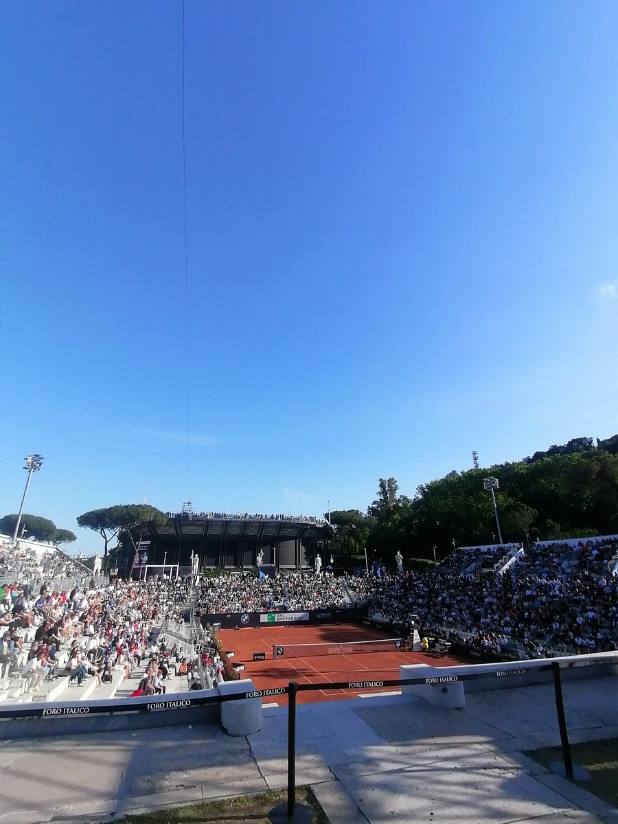 This is a packed pietrangeli court for Sinner Alcaraz, as #IBI25 put a big screen for fans to watch 😍❤️