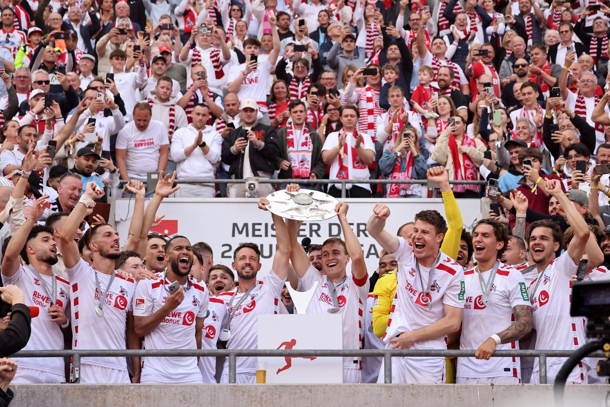 DFL Deutsche Fußball Liga (@dfl_official) on Twitter photo Die Meisterschale der 2. Bundesliga ist überreicht – herzlichen Glückwunsch an den <a href="/fckoeln/">1. FC Köln</a> 🥇
Und natürlich: Willkommen zurück in der #Bundesliga!
📷Getty Images / Christof Koepsel Die Meisterschale der 2. Bundesliga ist überreicht – herzlichen Glückwunsch an den <a href="/fckoeln/">1. FC Köln</a> 🥇
Und natürlich: Willkommen zurück in der #Bundesliga!
📷Getty Images / Christof Koepsel
