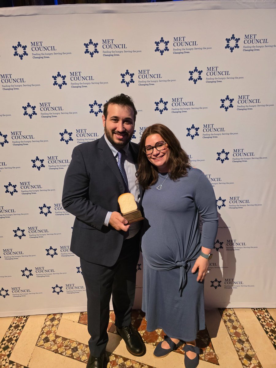Sam Berger (@sambergerny) on Twitter photo Tremendously grateful to receive the Public Safety Award from <a href="/MetCouncil/">Met Council</a> & the illustrious <a href="/NYCGreenfield/">David G. Greenfield</a> . Every month, Met Council distributes 1.2 million pounds of food. 1.2 million pounds of kindness to New Yorkers in need, giving them safety & security. Tremendously grateful to receive the Public Safety Award from <a href="/MetCouncil/">Met Council</a> & the illustrious <a href="/NYCGreenfield/">David G. Greenfield</a> . Every month, Met Council distributes 1.2 million pounds of food. 1.2 million pounds of kindness to New Yorkers in need, giving them safety & security.