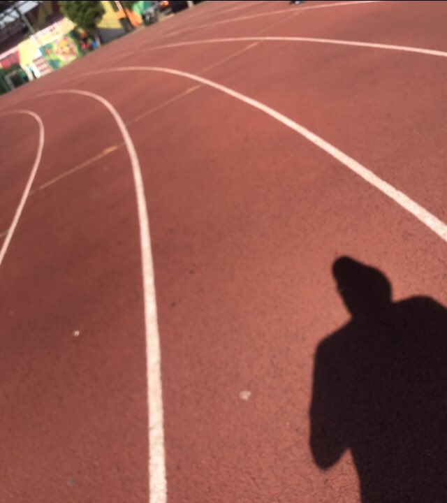 JAVSODA7's tweet image. LA PISTA / MI ENTRENADOR 🐶💙/ MI CARRIL / EL QUE CORRE Y PEDALEA !
#Domingo 
#RunnerMen 
- SE RODO 🚴🏼‍♂️
- SE CORRIO 🏃🏻‍♂️🏃🏻‍♂️
- SE SUDO 😰