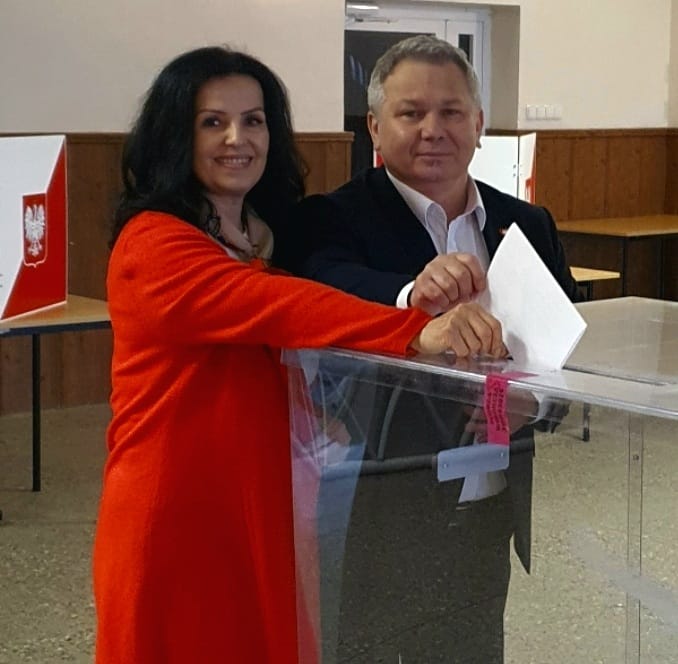 ✌️🇵🇱 Głos w wyborach Prezydenta Rzeczypospolitej Polskiej oddany. Spełniłem obywatelski obowiązek.
Każdy głos ma znaczenie. Wspólnie zadecydujmy o kierunku, w jakim pójdzie Polska.
Zachęcam wszystkich – idźcie na wybory! Nie pozwólcie, by ktoś inny zdecydował za Was.
#Wybory2025