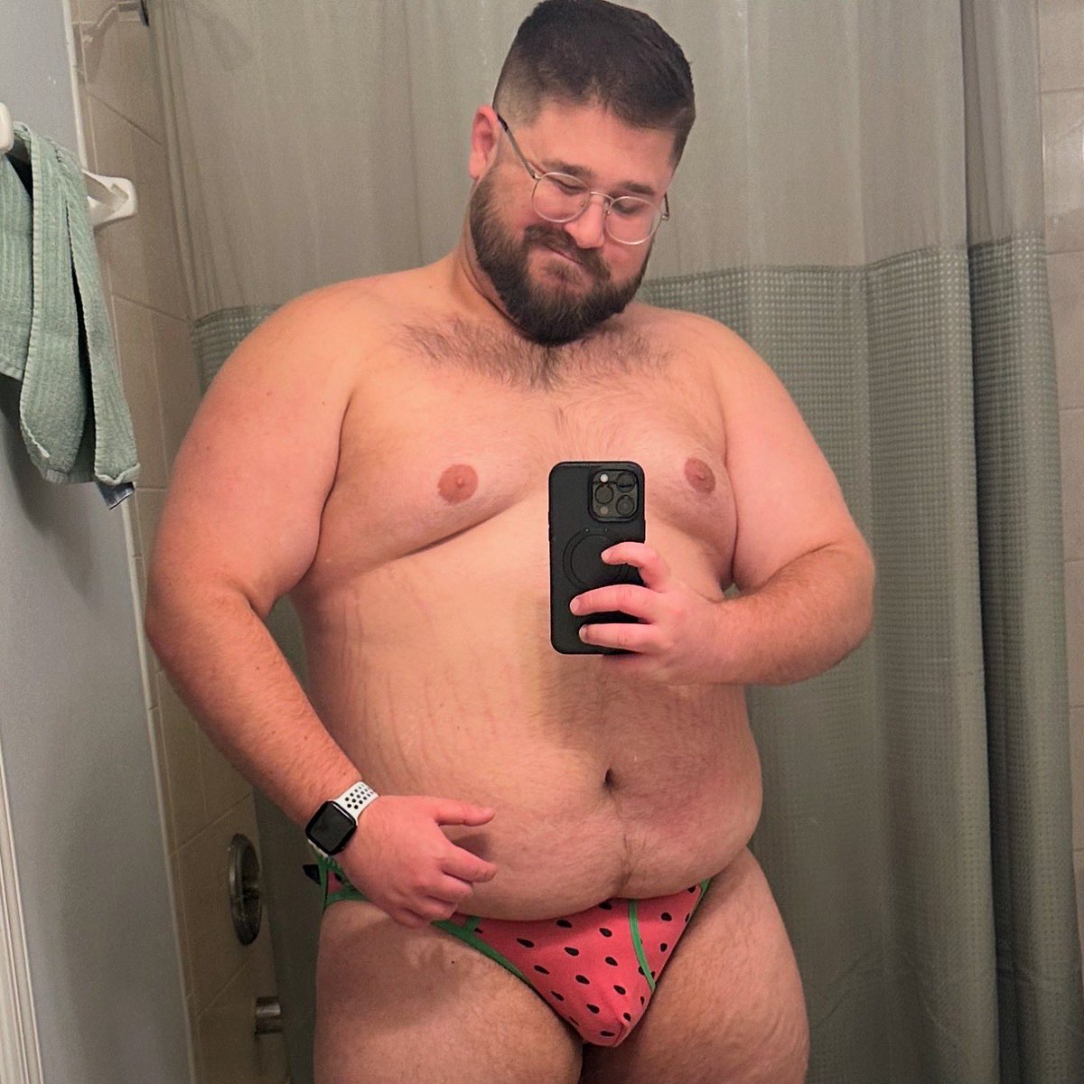 indycub9's tweet photo. bathroom lighting was good https://t.co/W7blsYPXhz