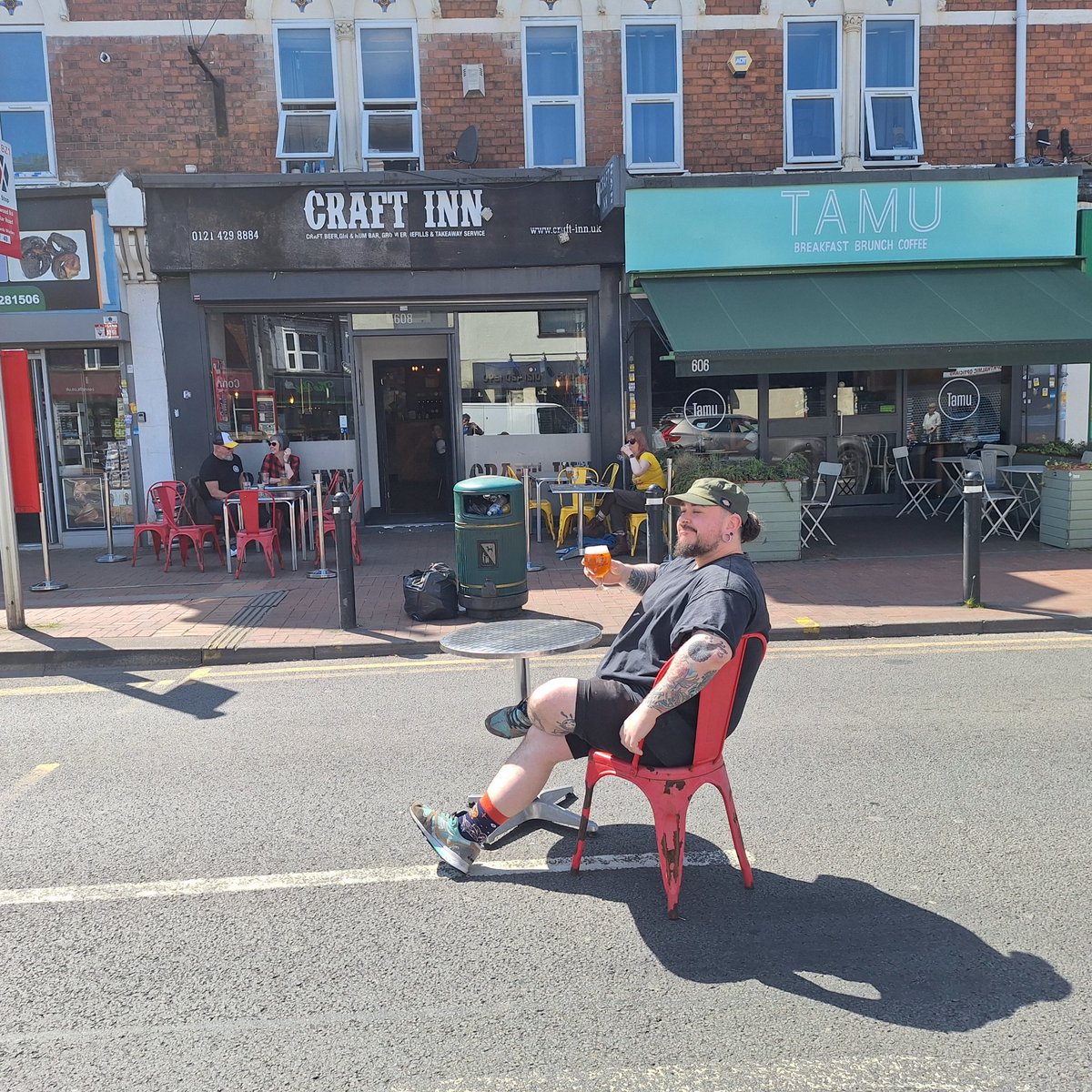 Inspired by York Road in Kings Heath, the Bearwood High Street pedestrianisation trial today was a great success. Bearwood felt like Barcelona today!