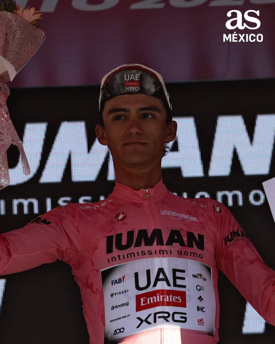 El Cantador tweet media