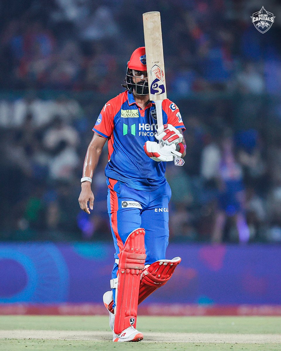 SarleNuvvelluuu's tweet photo. Morning #Yamdonga re release
Night @klrahul 100 in IPL ..
What a day it is ♥️♥️♥️
#KLRahul #JrNTR https://t.co/iGQmHUUM6a