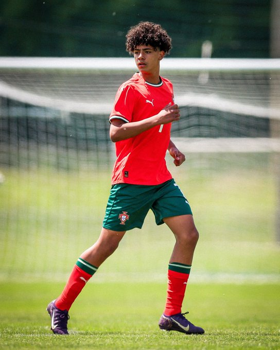 CR7Brasil's tweet photo. Metade da futt tava tirando esse mlk de 14 anos pra merda e chamando de bagre por causa de um jogo ruim na seleção sub-15... Tudo isso pq odeiam o pai do cara

Aí o mlk vai lá hj e mete 2 gols na final do sub-15 contra a Croácia e tu não vê uma página postando sobre https://t.co/OhgEn1cD1v