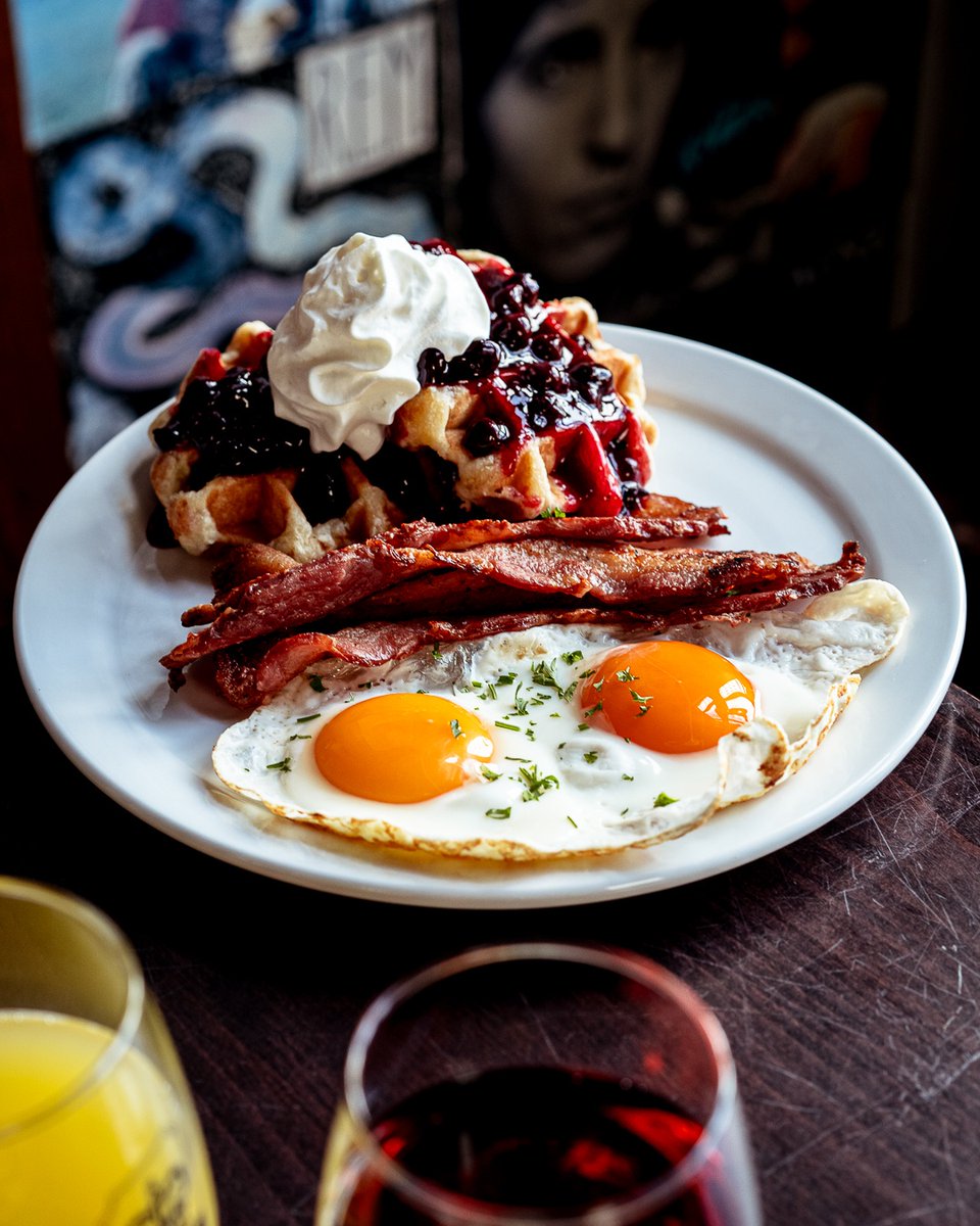 Victoria's Tavern tweet media