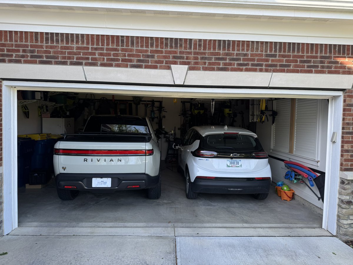 Chris Hilbert tweet media