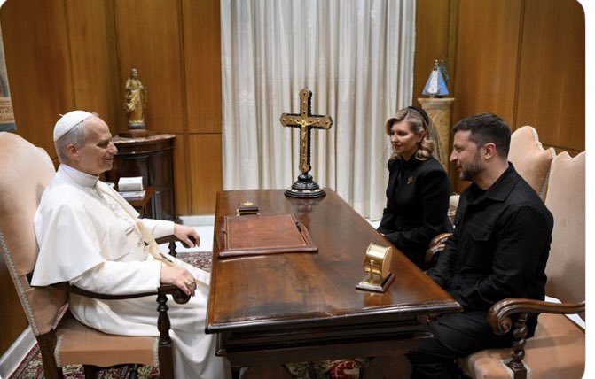marlene4719's tweet image. Pope Leo shows his good judge of character by making president Zelensky the first leader that he meets.